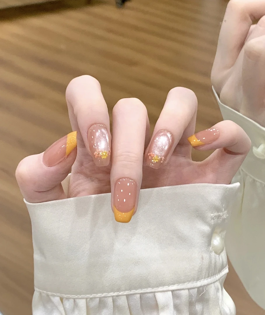 【小黄花】腮红冰透法式美甲手工穿戴甲短款气质显白网红指甲片