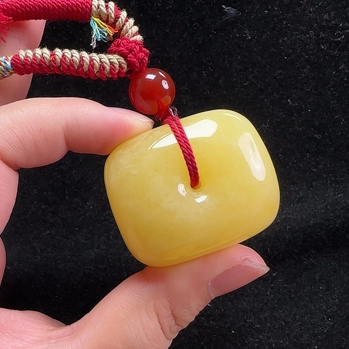 未镶嵌蜜蜡珠宝奇石