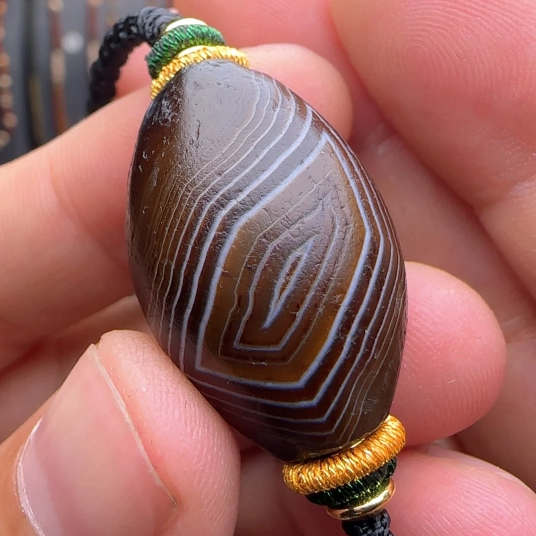 颈饰未镶嵌和田玉（糖玉）