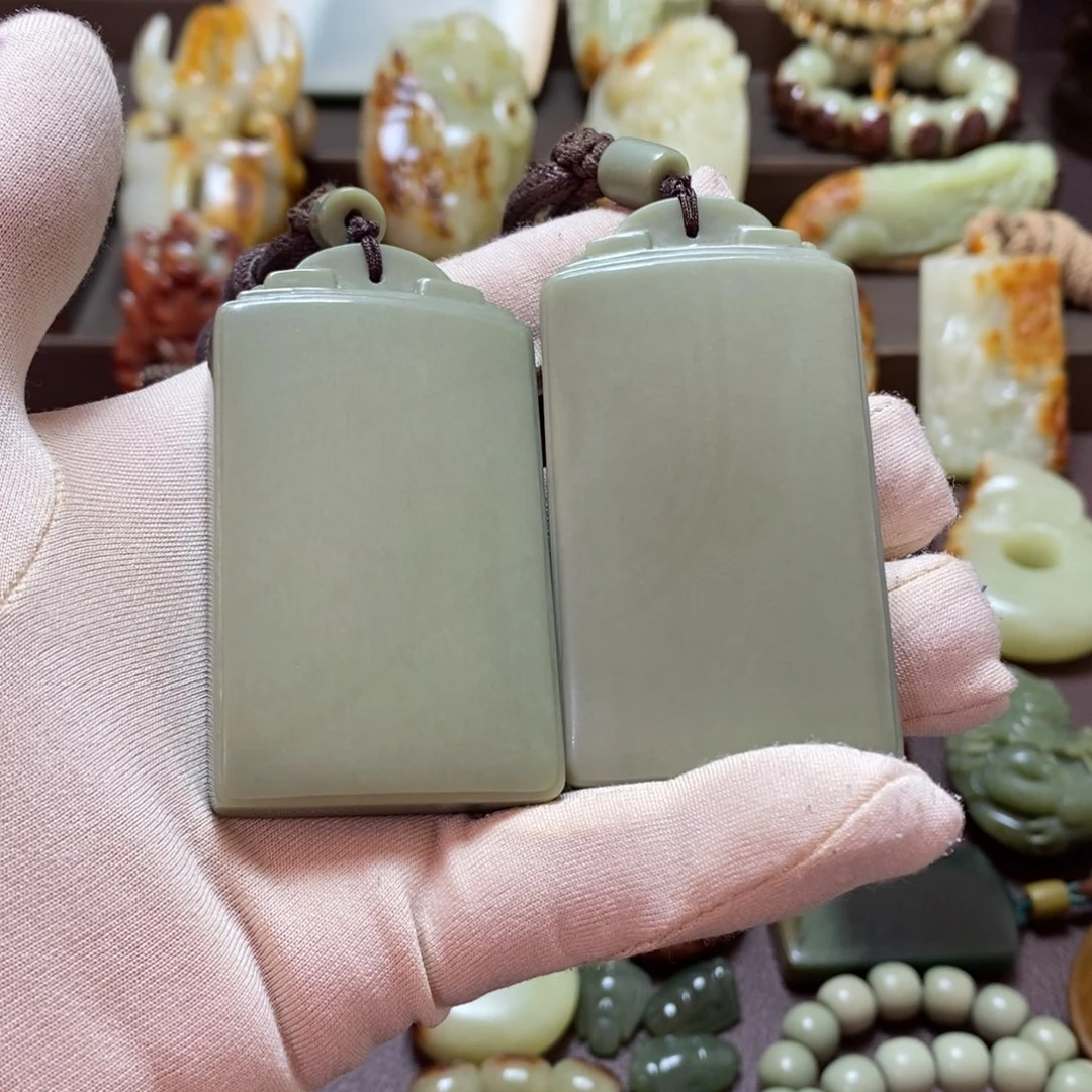 康***福透闪石质玉未镶嵌手链