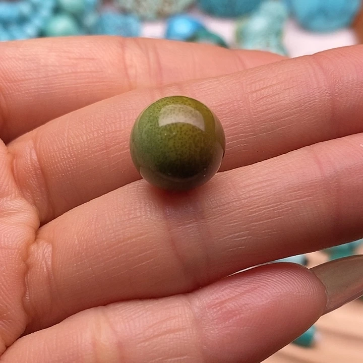 绿松石未镶嵌湖北原矿高瓷无优化绿松石