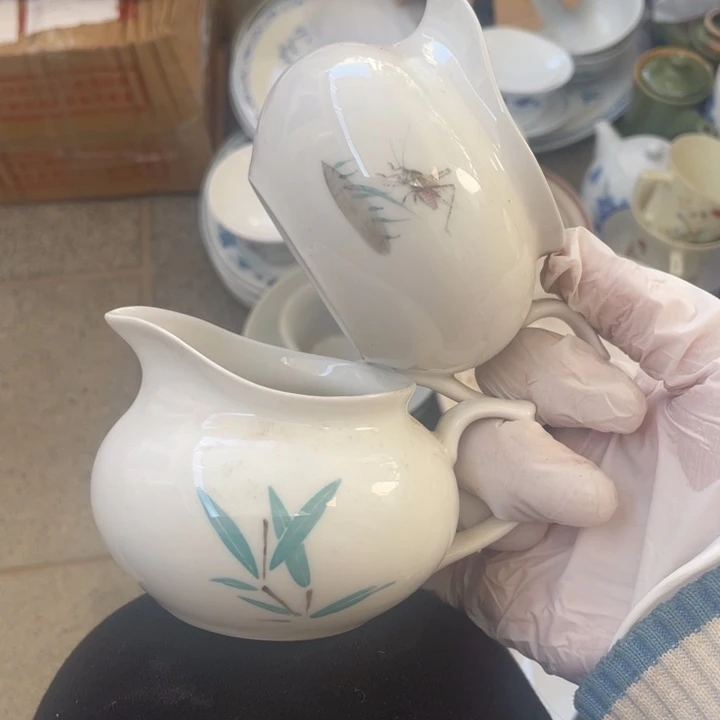 摆件陶瓷盘子碗砂锅都有