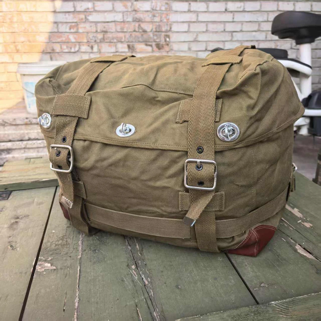 1945双肩土色双肩背包
