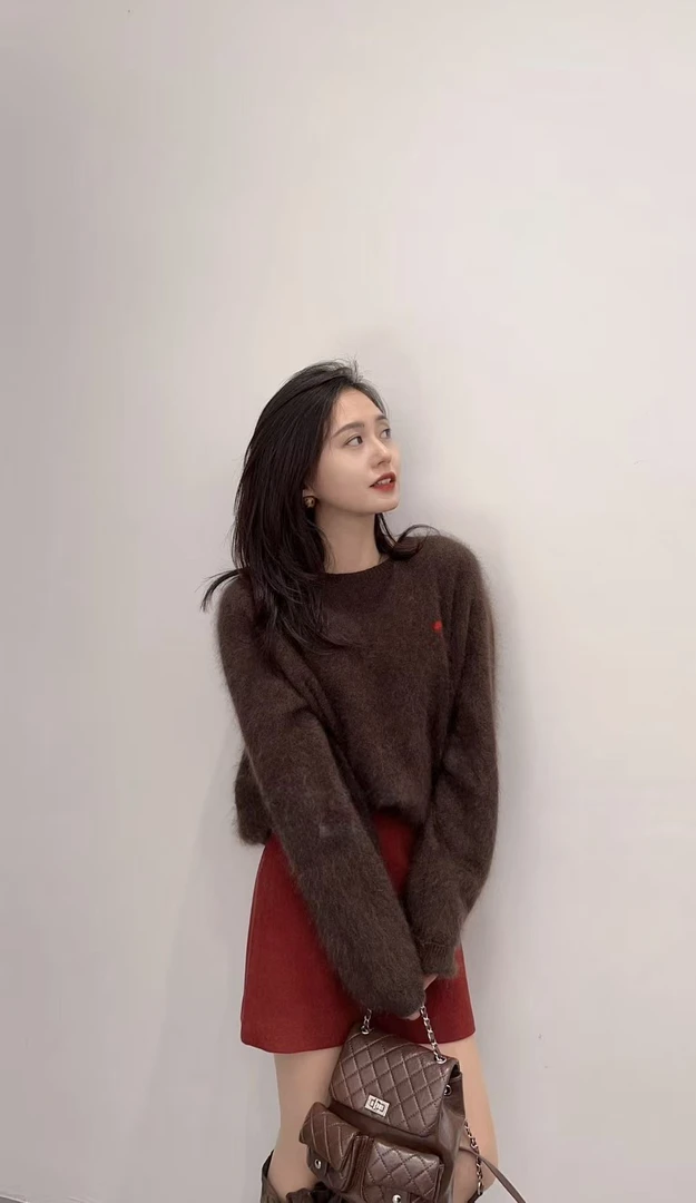 2025秋冬新款韩系慵懒风氛围感长袖针织衫软糯圆领套头毛衣半裙
