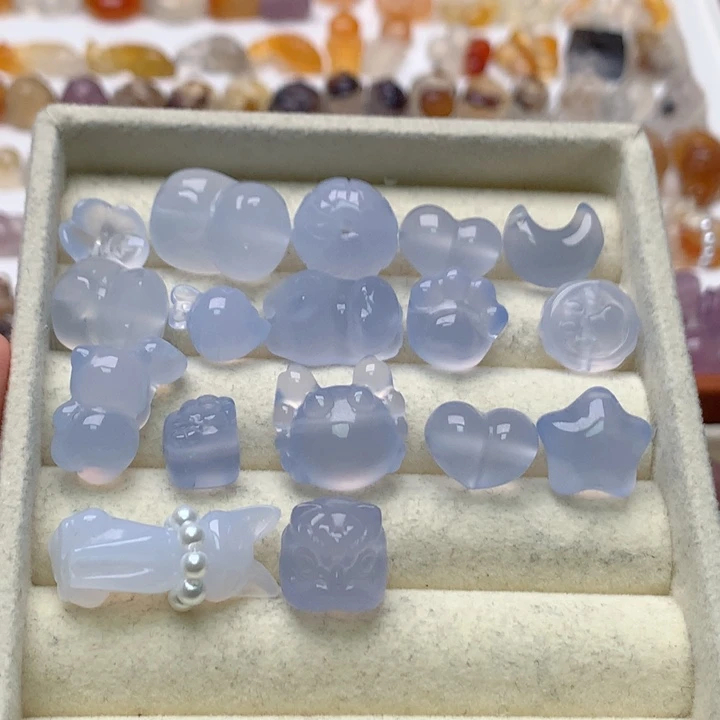 玛瑙/玉髓未镶嵌玛瑙蓝玉水