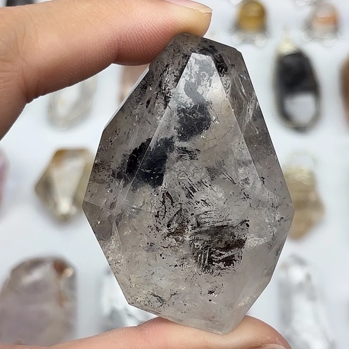 颈饰水晶未镶嵌水胆彩虹闪灵钻手握/摆件59mm+