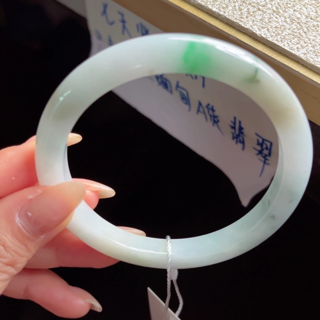 翡翠未镶嵌手镯手镯