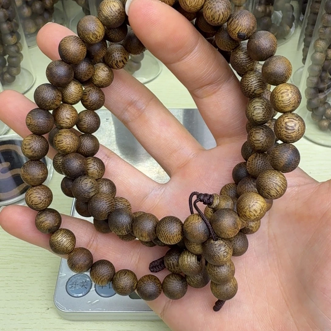 文***彬沉香手串0.8规格的22克+