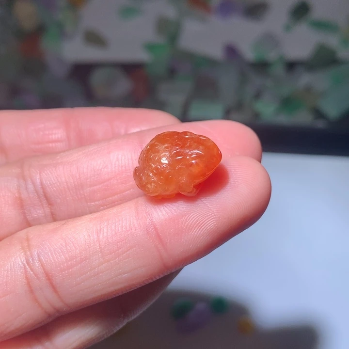 翡翠未镶嵌颈饰挂件