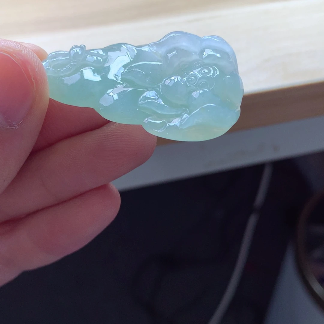 翡翠颈饰未镶嵌吊坠