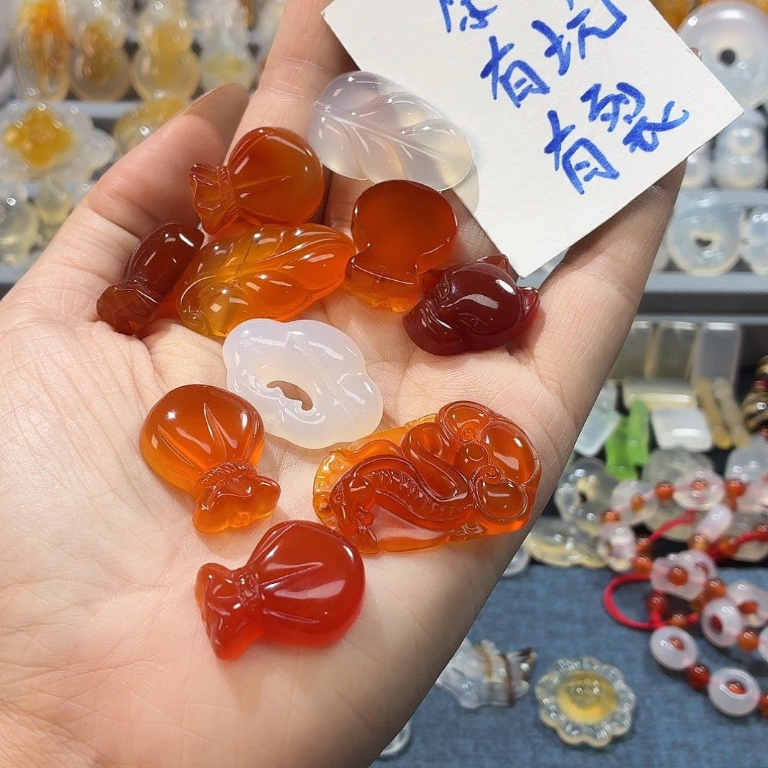 玛瑙/玉髓未镶嵌颈饰