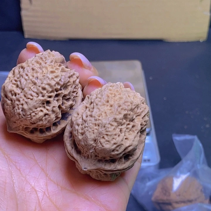 把件文玩核桃20-43mm