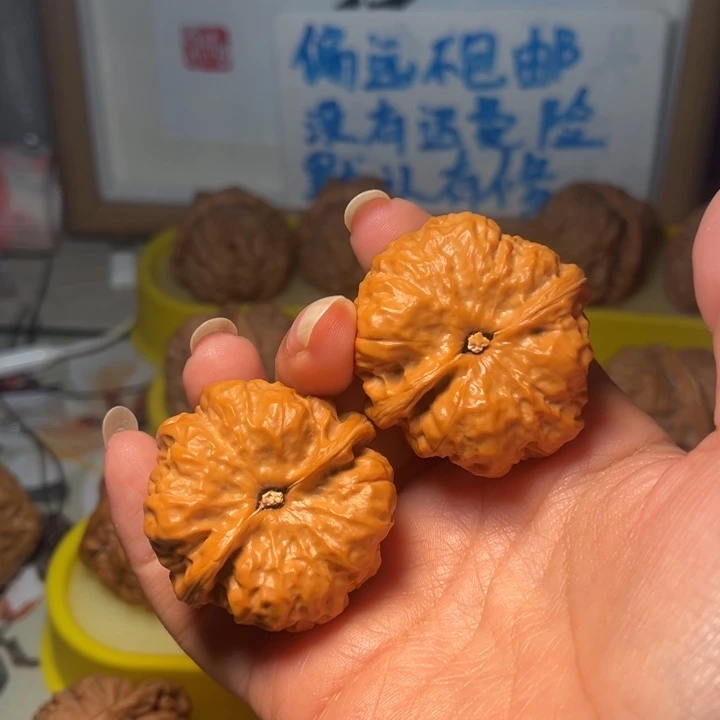 核桃西**子蛙蛙39。。。。。