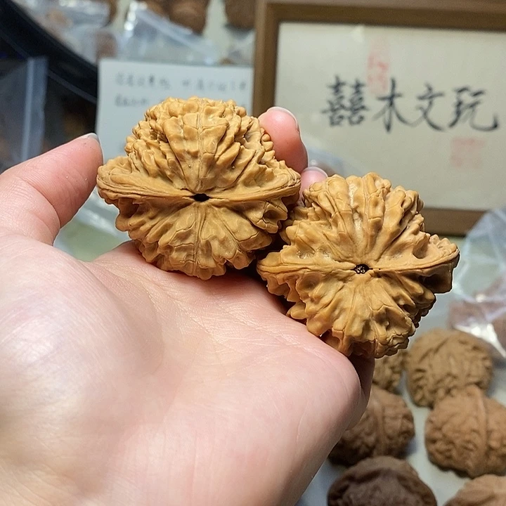 文玩核桃吊坠51官帽