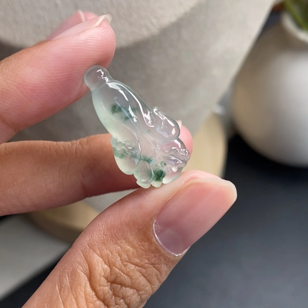 翡翠裸石冰胶飘花白菜