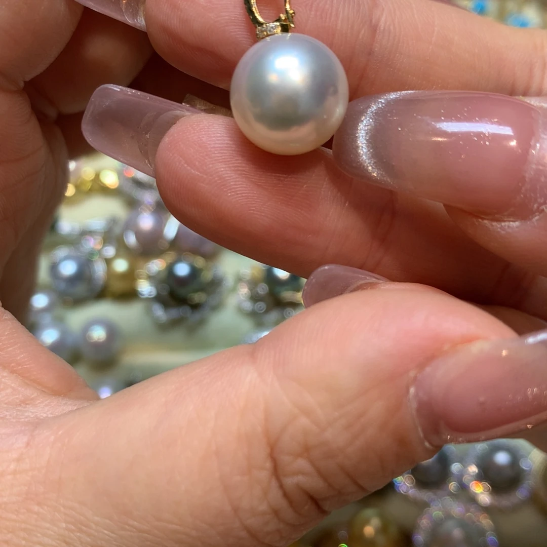 海水珍珠颈饰18K金镶嵌