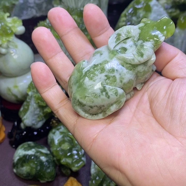 【闪购商品】未镶嵌岫玉手把件