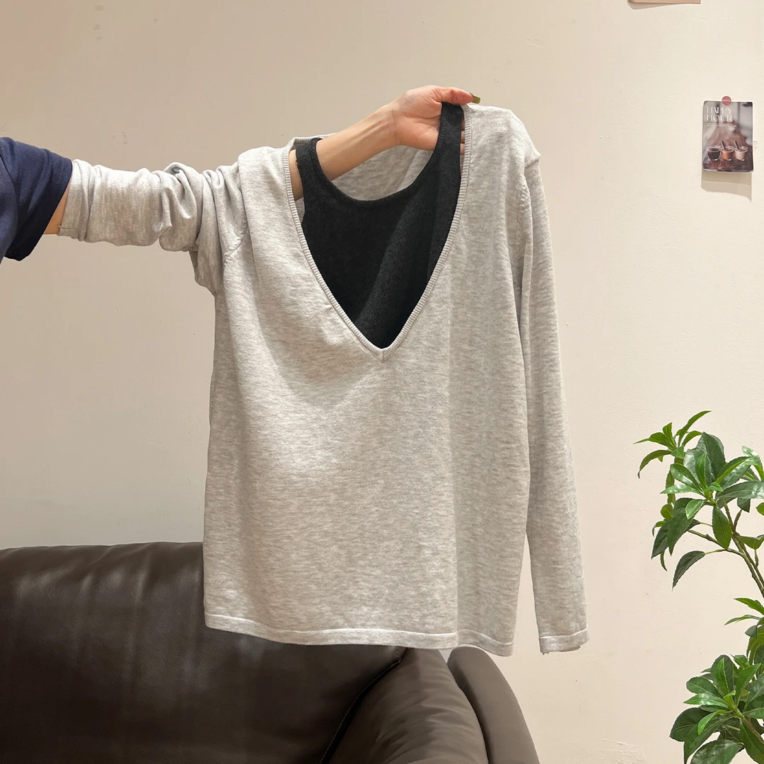 白灰色V领假两件拼接毛针织衫女2025早秋新款打底衫内搭宽松上衣