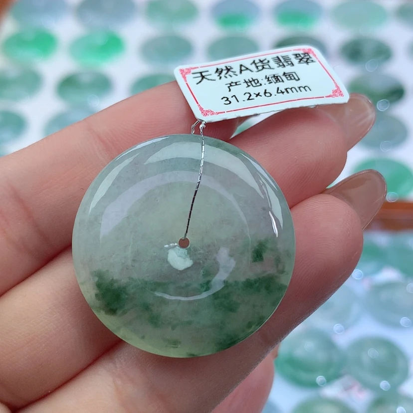 【闪购商品】翡翠吊坠(不含链)未镶嵌