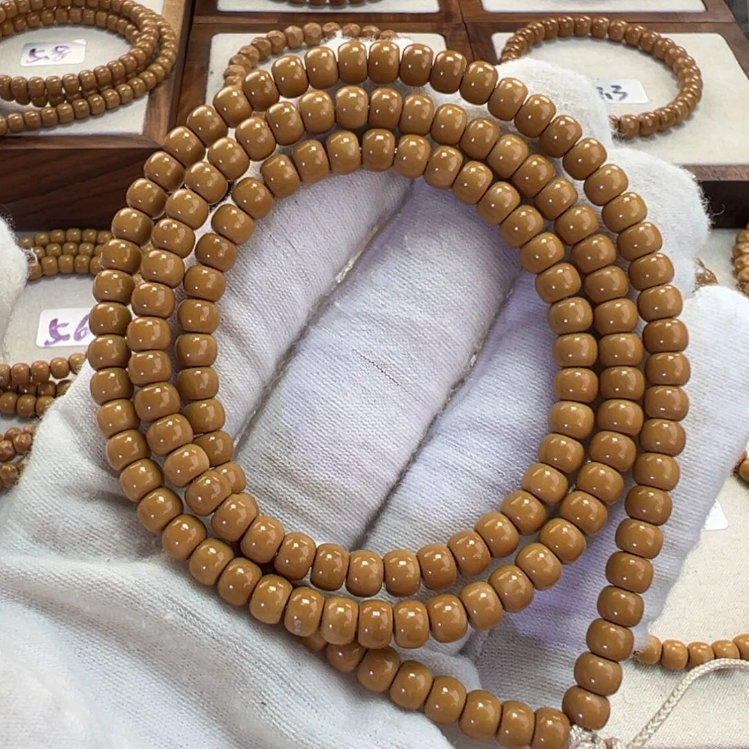 橄榄核手串5.6mm老挝老型108微白