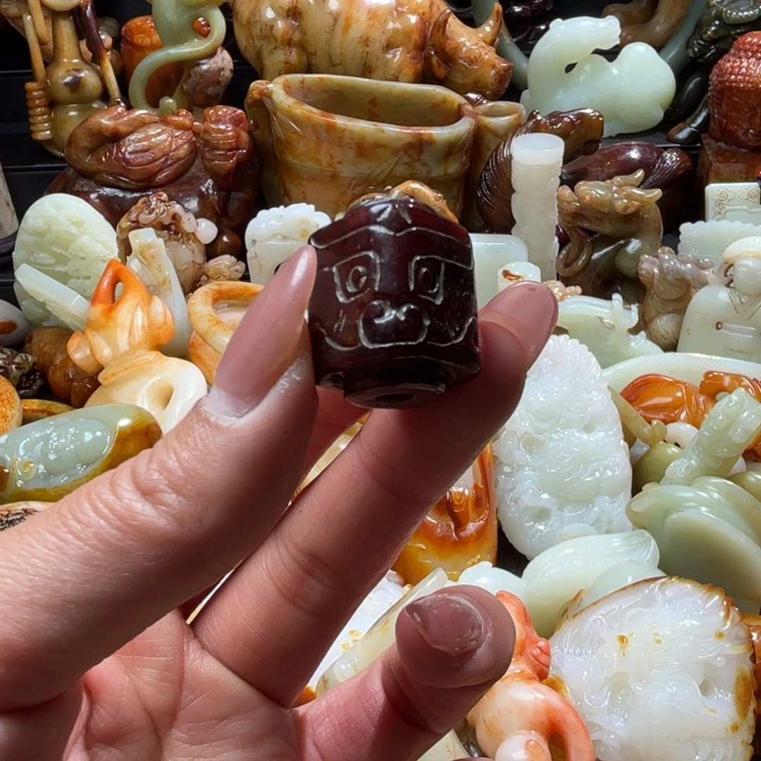 和田玉未镶嵌挂件