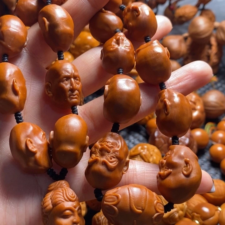 吊坠橄榄核小****高写实手持