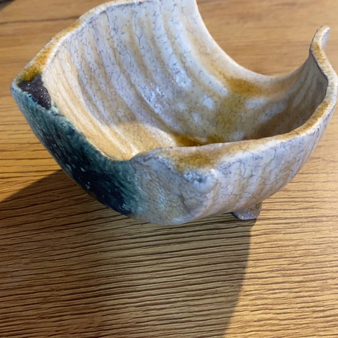 瓷片器皿器皿三足