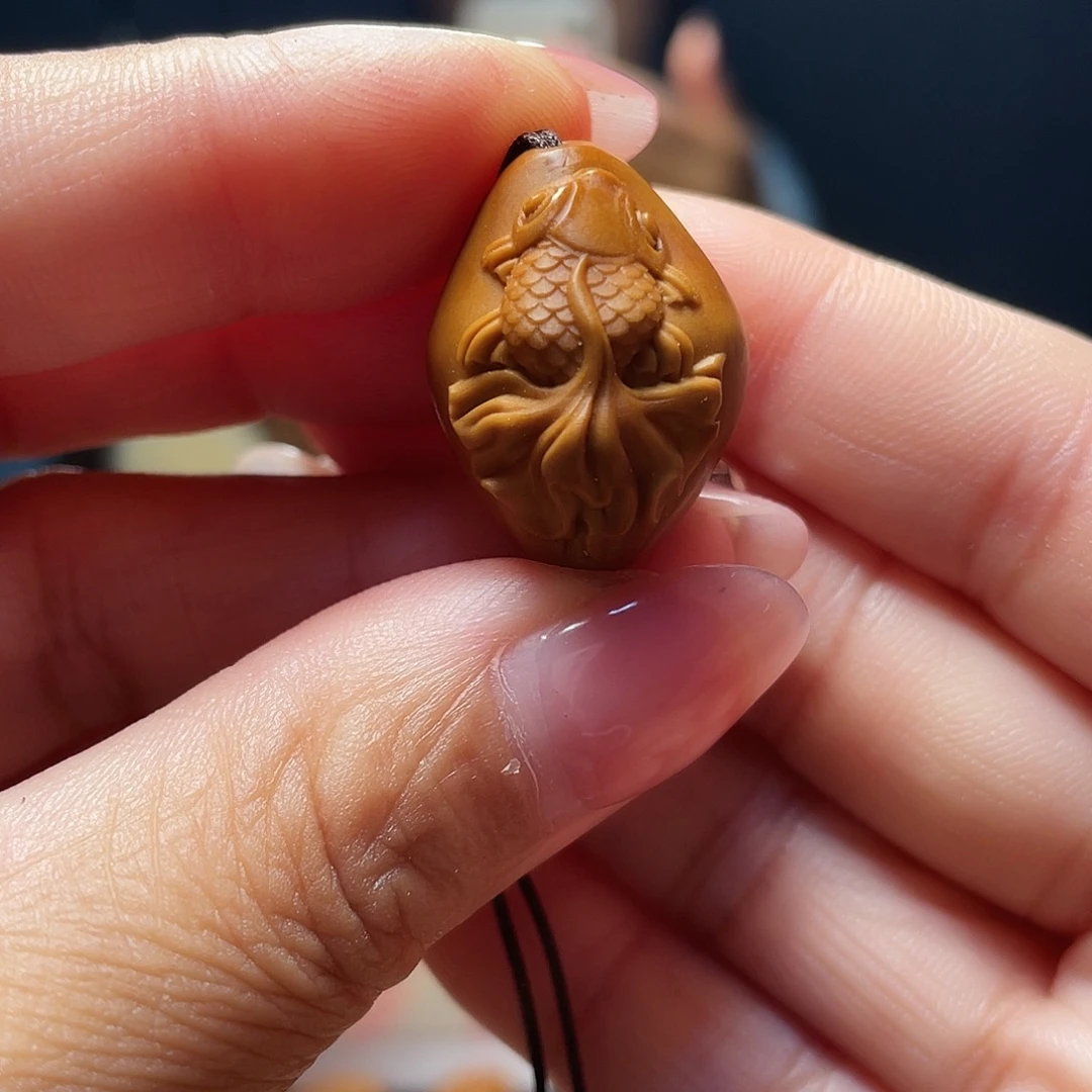 橄榄核等各种材料组成了