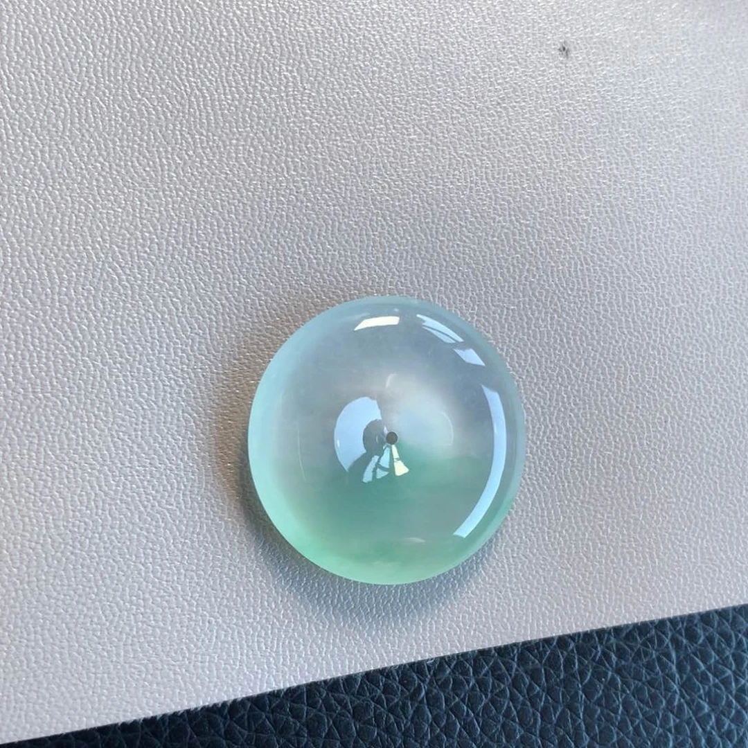 翡翠颈饰未镶嵌天然翡翠