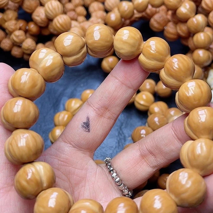 吊坠猴头核桃姜****516f h j k k