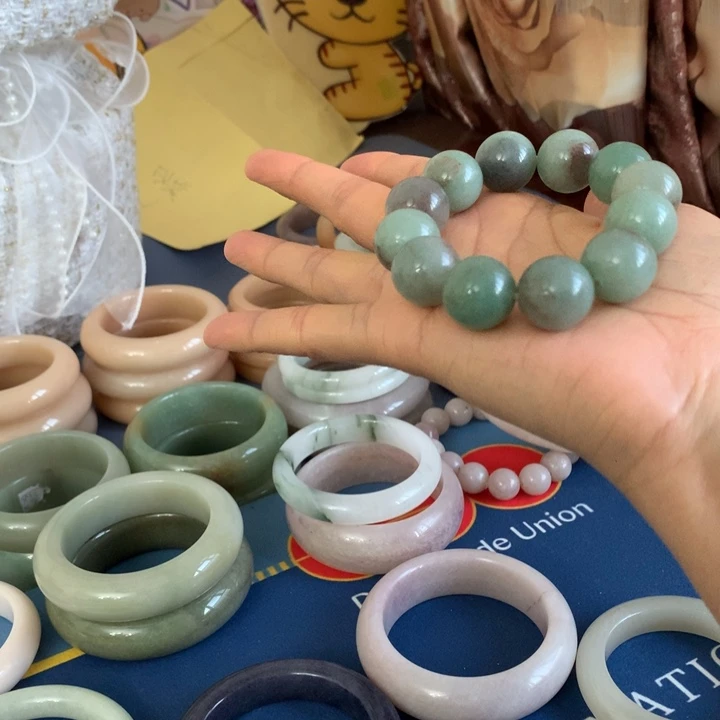 石英质玉合金手链