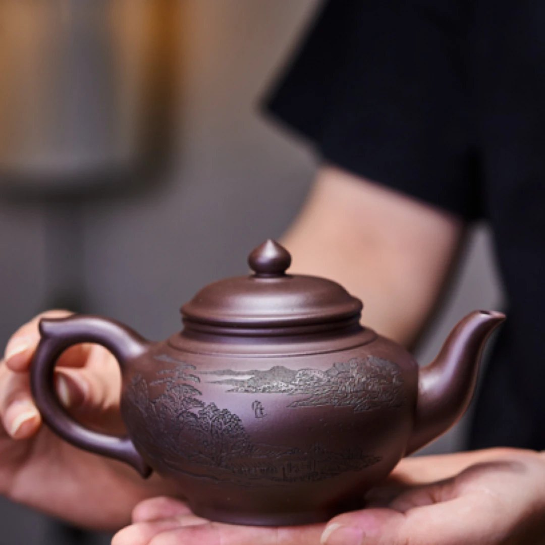 高工好壶推荐 【壶名】笑樱 【容量】375cc 【泥料】原矿老紫泥 李老师