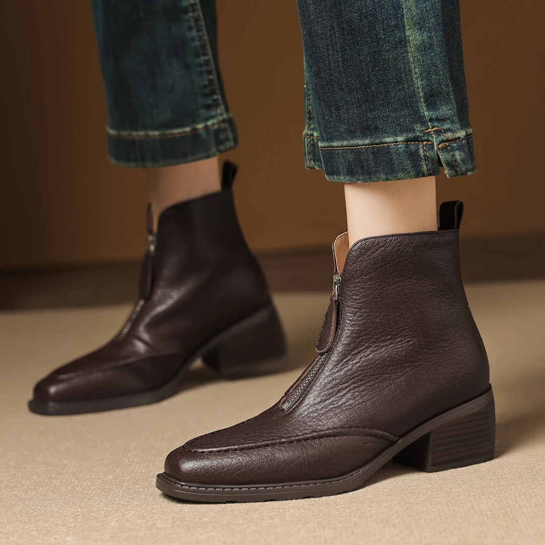 2025年秋冬新款前拉链短靴女粗跟百搭时尚复古棕色英伦风切尔西靴