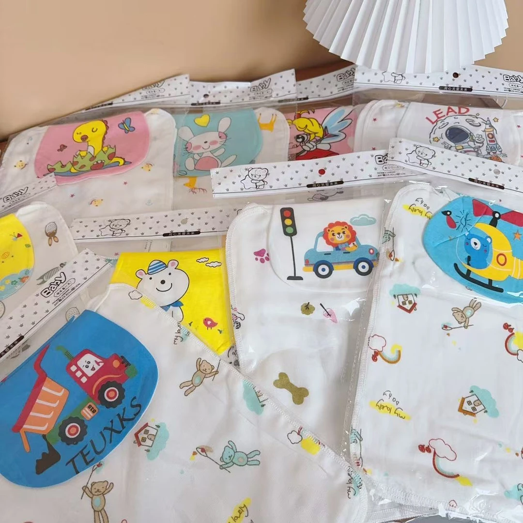 儿童卡通印花双层纱隔汗巾（实物以直播间讲解为准）