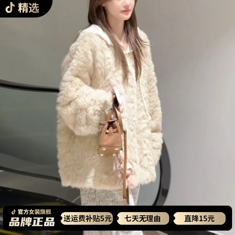 小个子香风羊羔绒外套女秋冬季2026新款绝美巨好看加厚毛茸茸上衣
