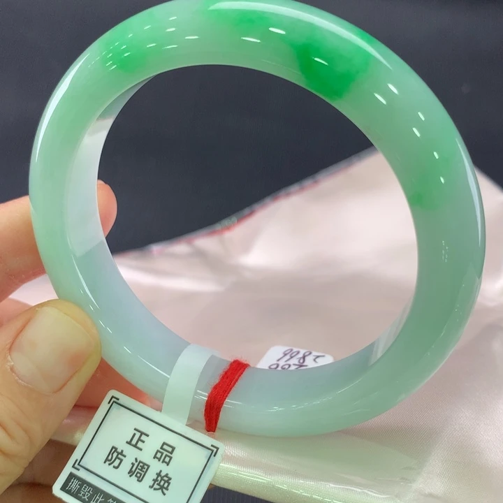 翡翠未镶嵌手镯正圈57