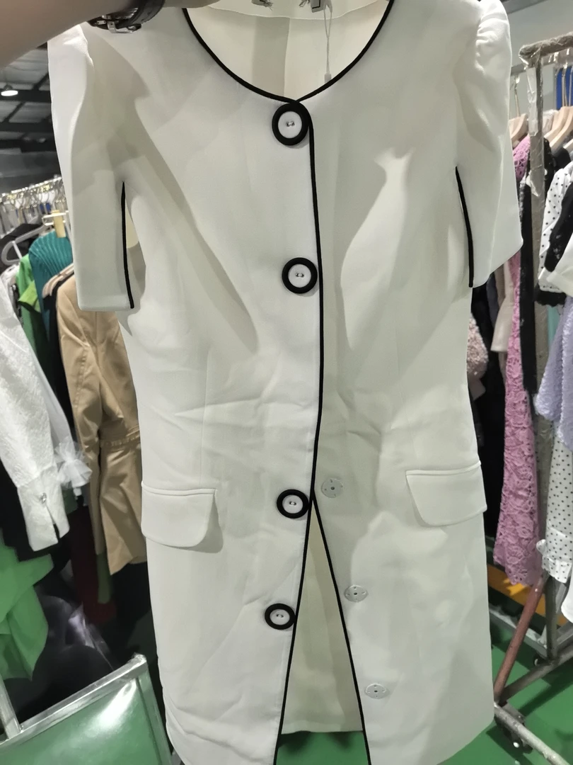 S某p撤柜女装（直播备注号码）