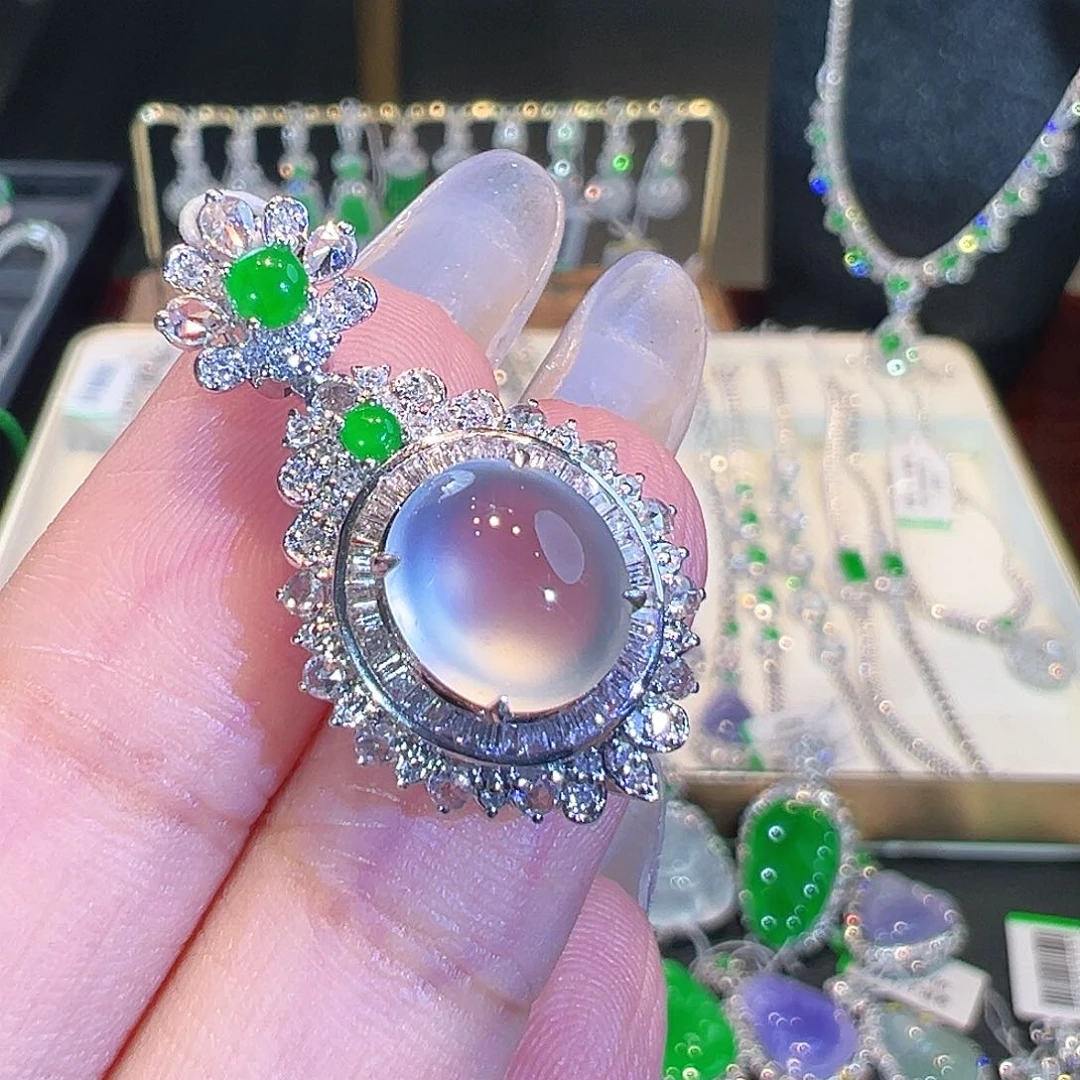 柠***拧翡翠18K金镶嵌吊坠(不含链)翡翠