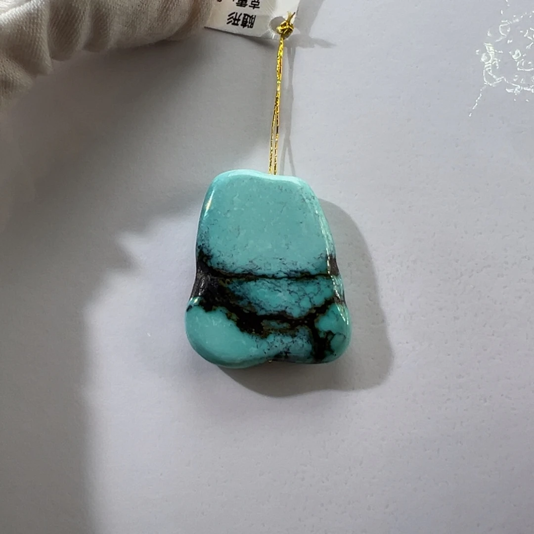 绿松石未镶嵌挂件