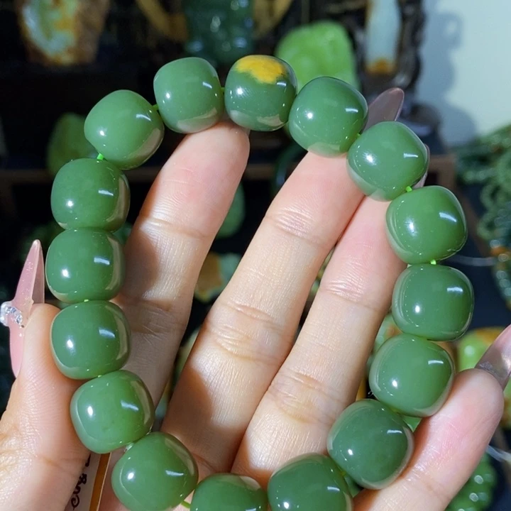 套链未镶嵌和田玉小*