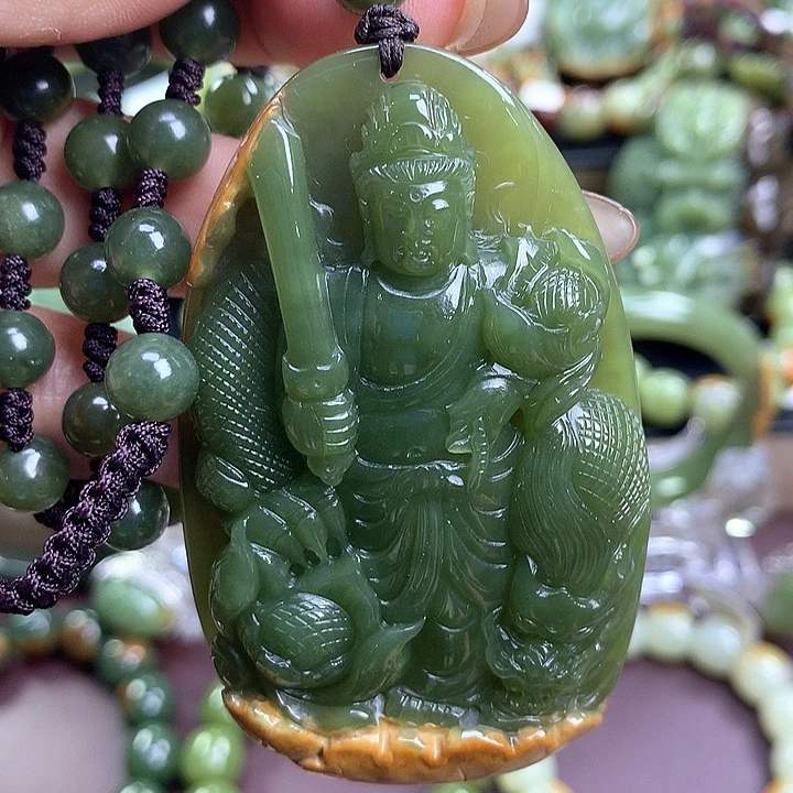 透闪石质玉未镶嵌吊坠(赠链)