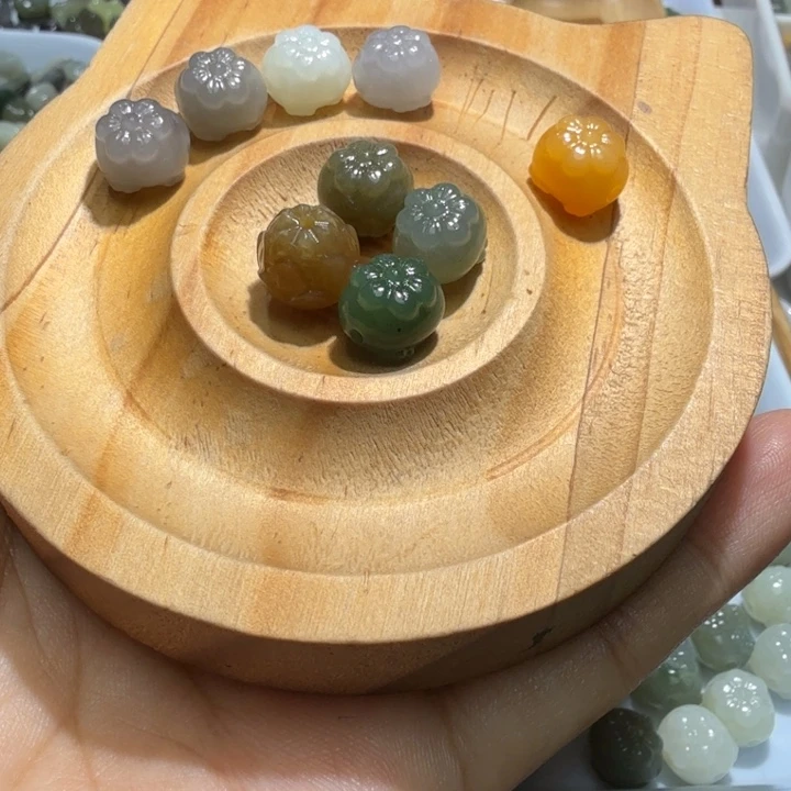 ****子未镶嵌和田玉珠宝半成品
