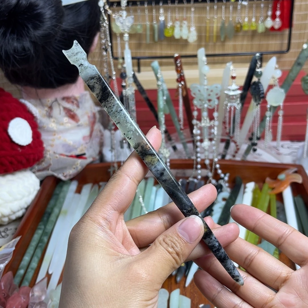 蛇纹石玉发饰未镶嵌