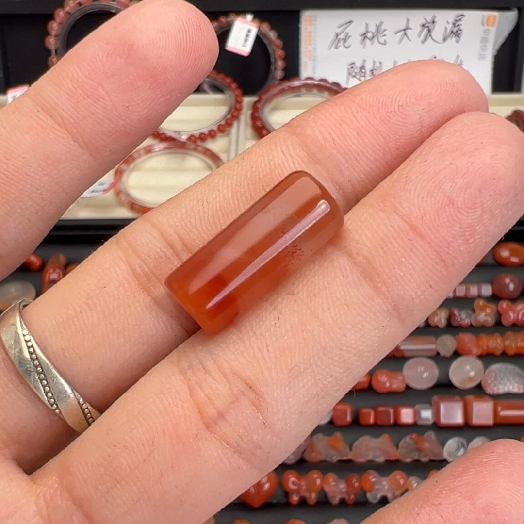 南红玛瑙未镶嵌颈饰路路通