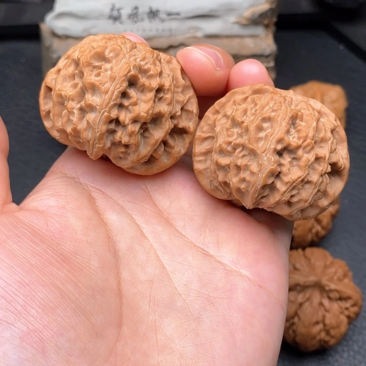 文玩核桃吊坠尺寸43苹果