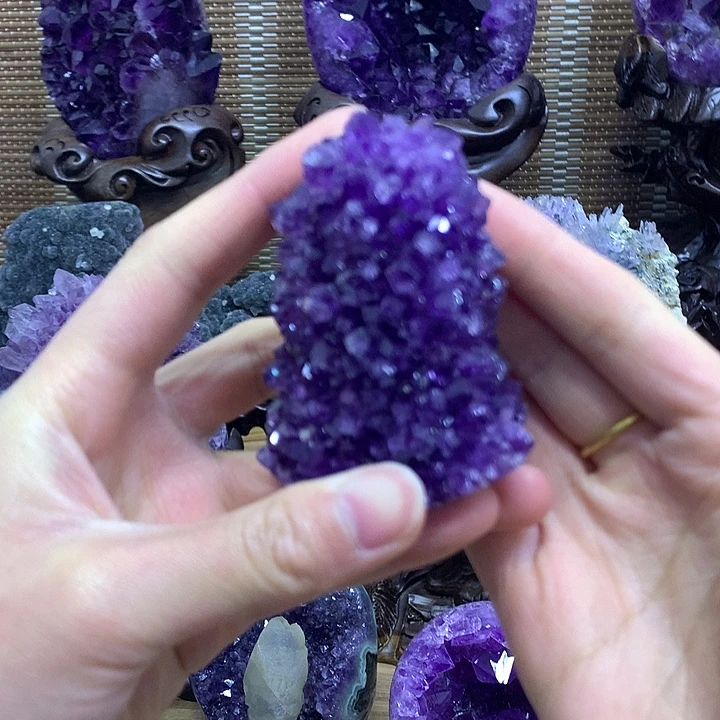 摆件紫晶未镶嵌晶花