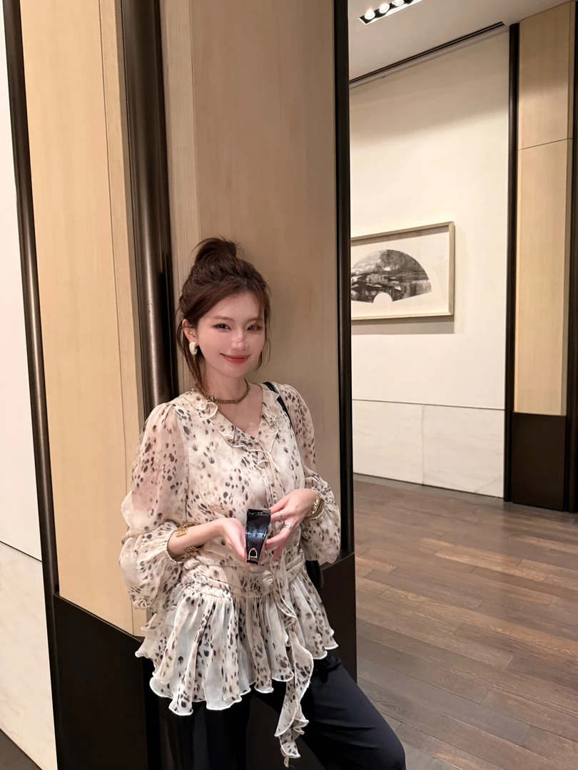 【芝士Cheese】摘星千金 夏季V领飘带设计豹纹气质时尚长袖百搭上衣