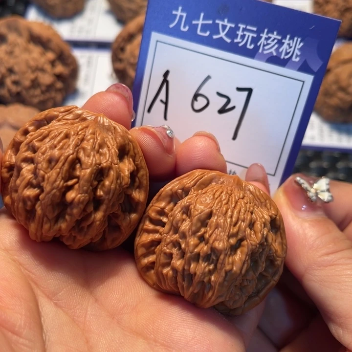 把件桃核40虎头A627
