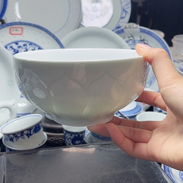 碗隐青釉雕塑荷花六寸面碗