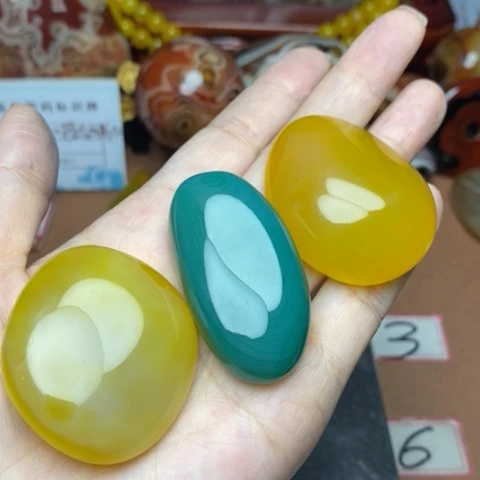 未镶嵌玛瑙/玉髓珠宝奇石韦*